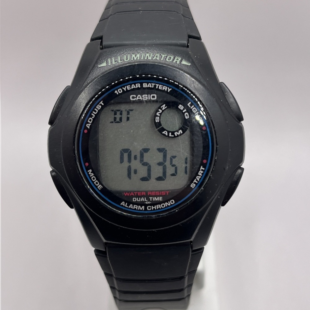 Casio‎ F-200 Men's Black Resin Band Day Date Indicator Watch 41MM- New Battery